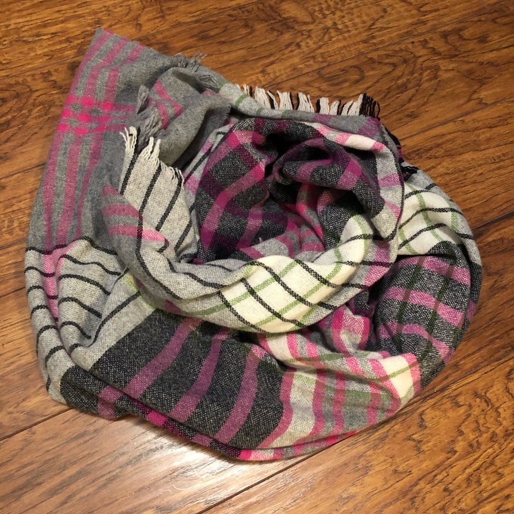 Talbots plaid blanket scarf